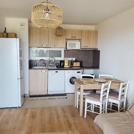 T2 Sur Avec Grande Terrasse Apartmán Mauguio